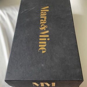 skeleton sneakers worn but in good condition